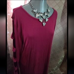 Long Cut-Out Sleeve Tunic Style Women's Top In Wine Size XL GUC